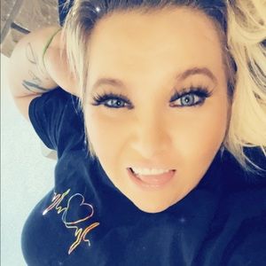 Meet your Posher, Brooke